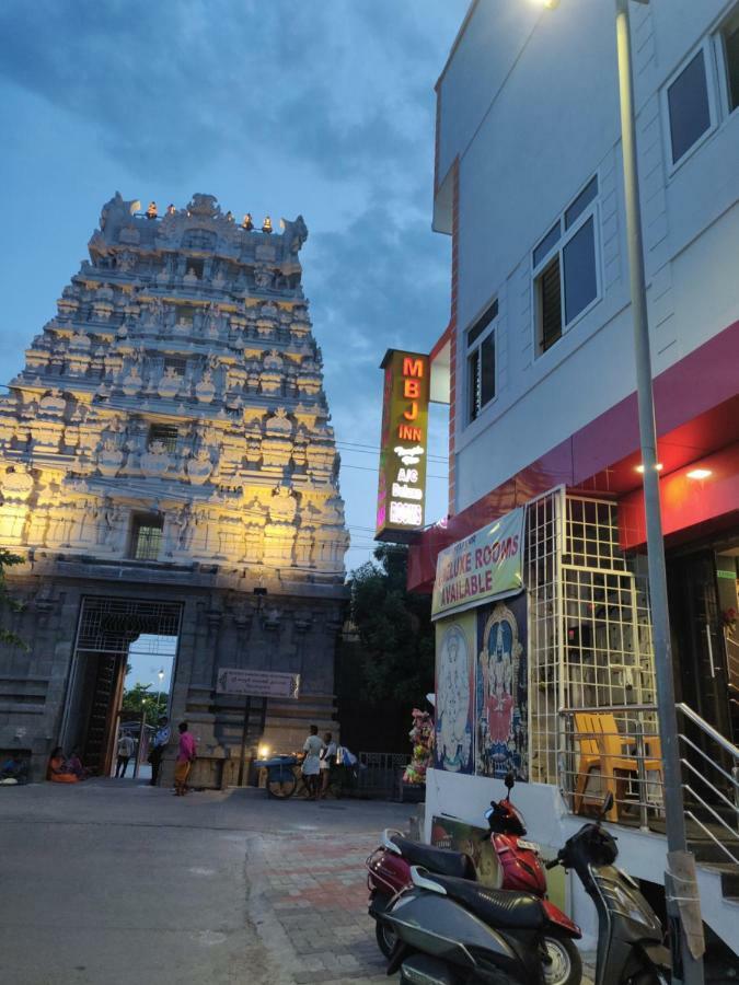 Mbj Inn Temple View Kanchipuram Bagian luar foto